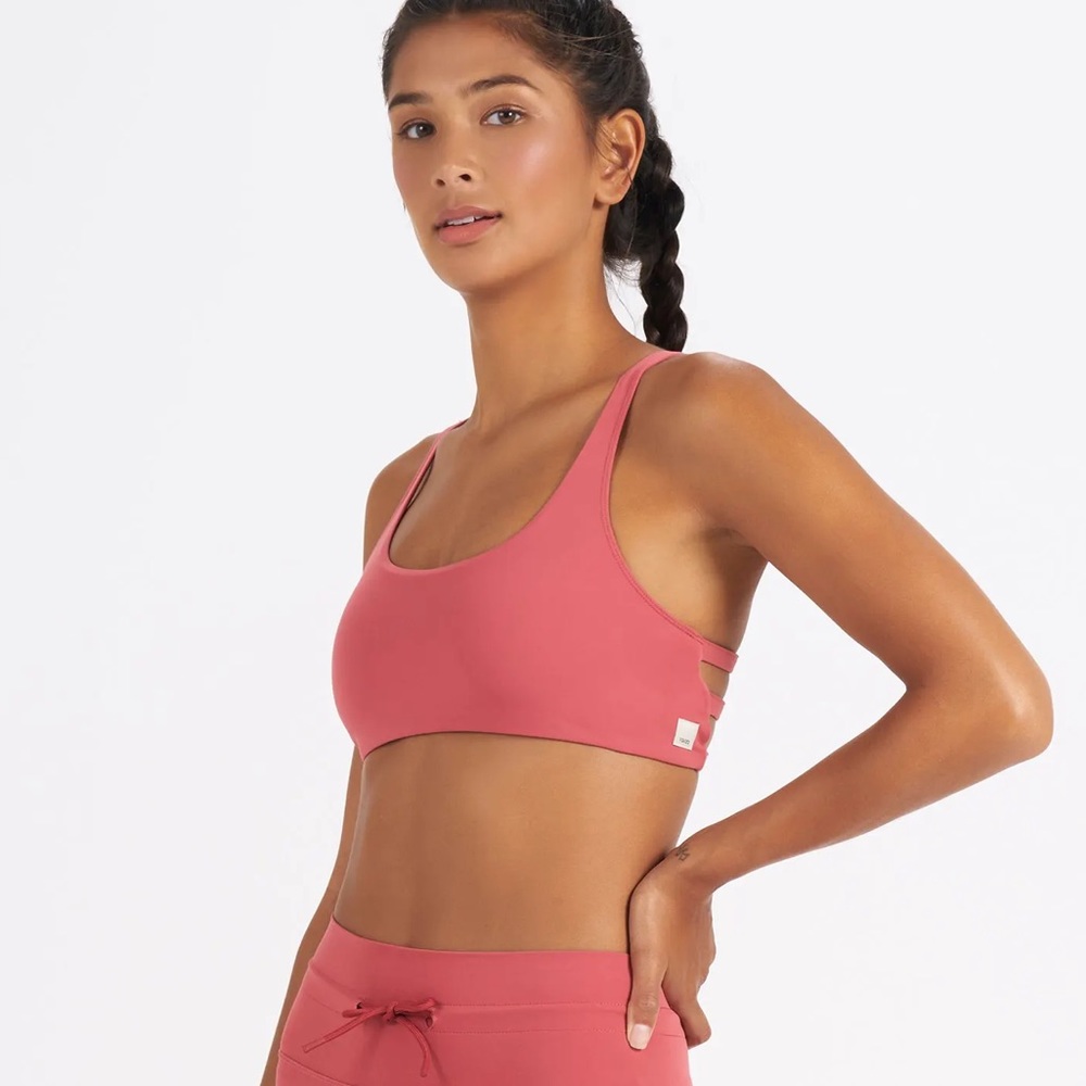 Vuori Yosemite Bra in Pale Pink Low Impact